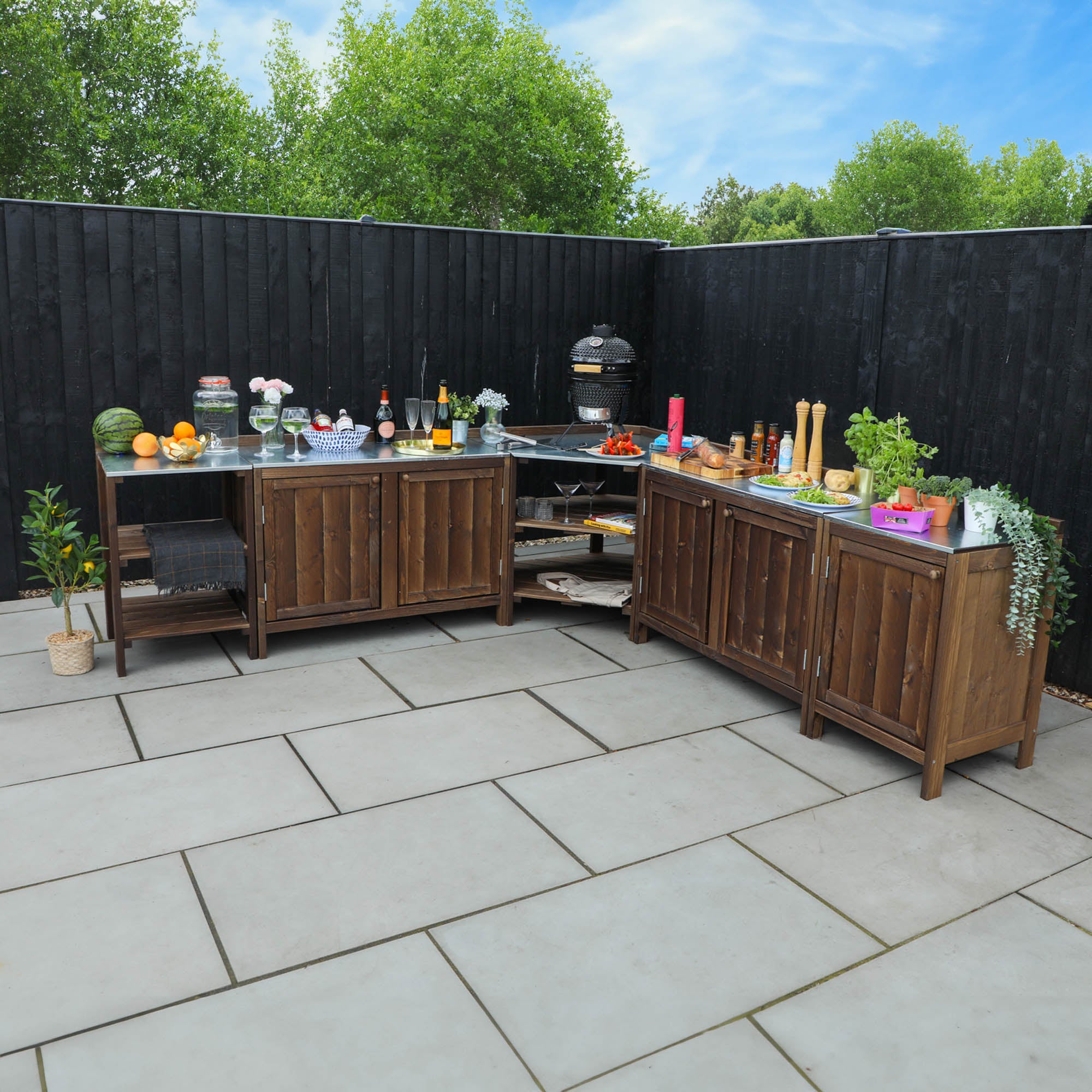 Ultimate Trent Outdoor Kitchen