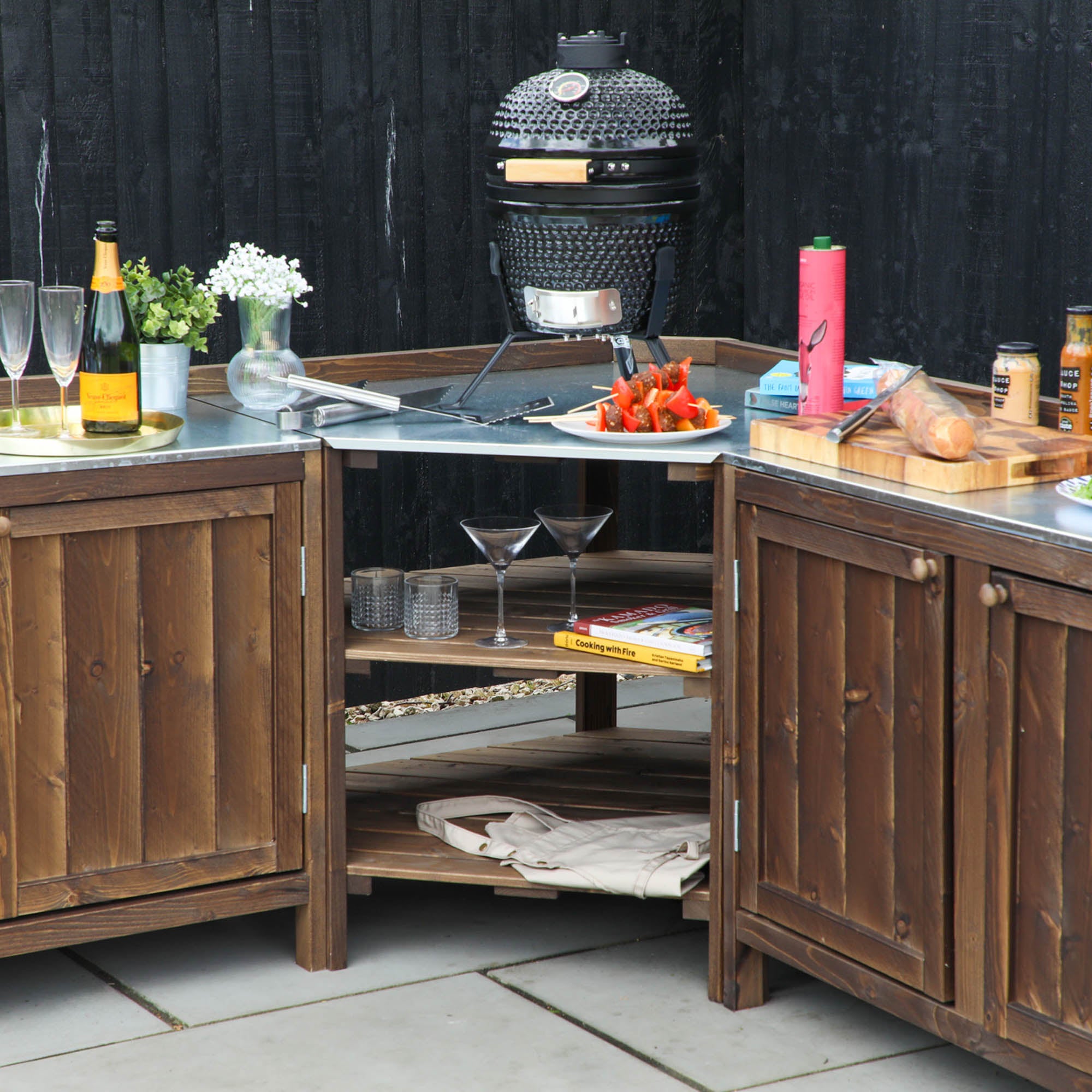 Ultimate Trent Outdoor Kitchen